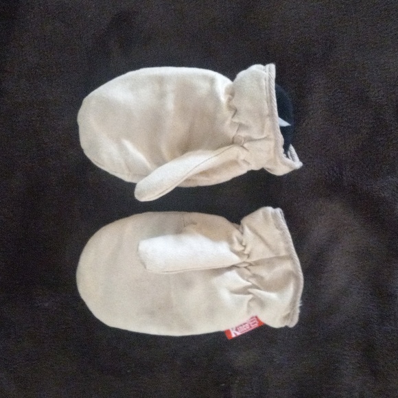 Youth X-Men mittens - Picture 2 of 4